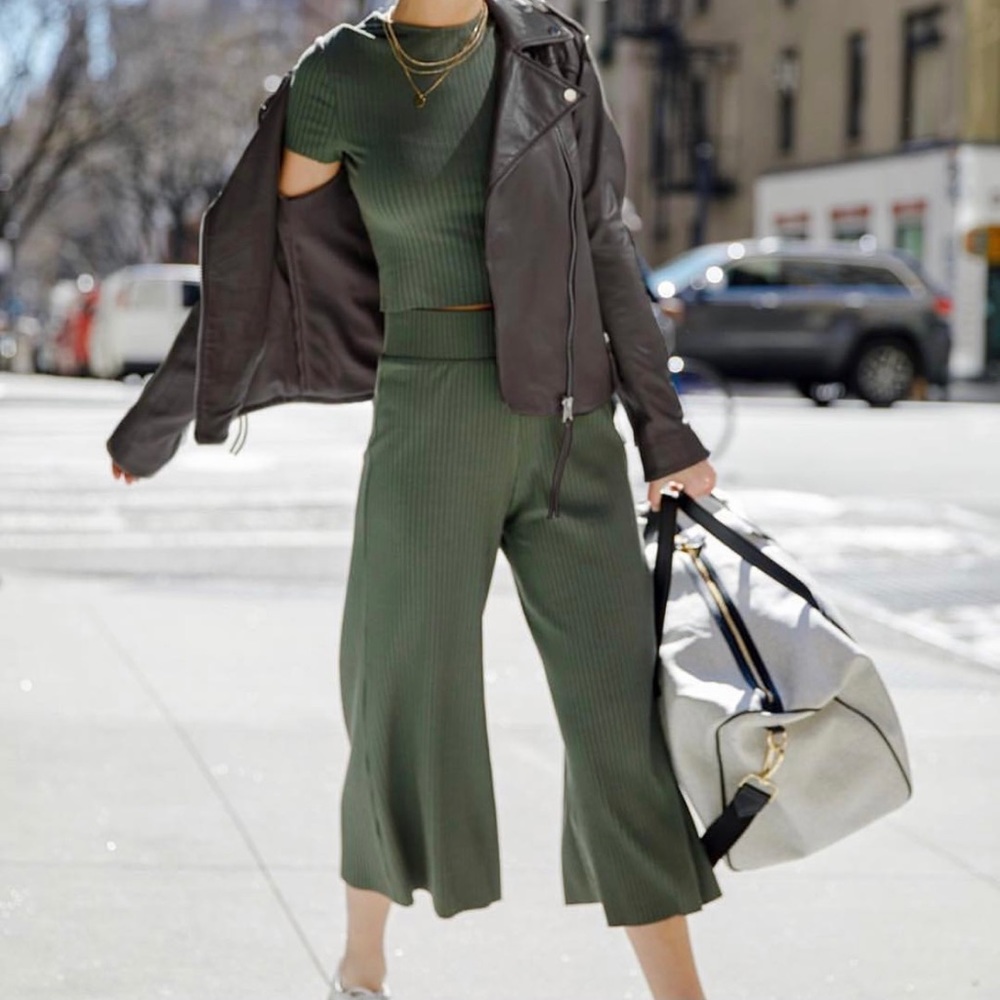 Calé Olive Ribbed Culottes - New With Tags